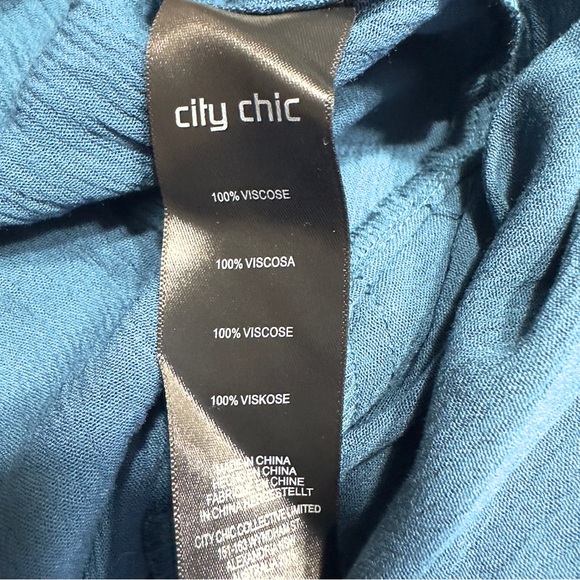 City Chic Capri Teal Jumpsuit Size 16 - Picture 7 of 10